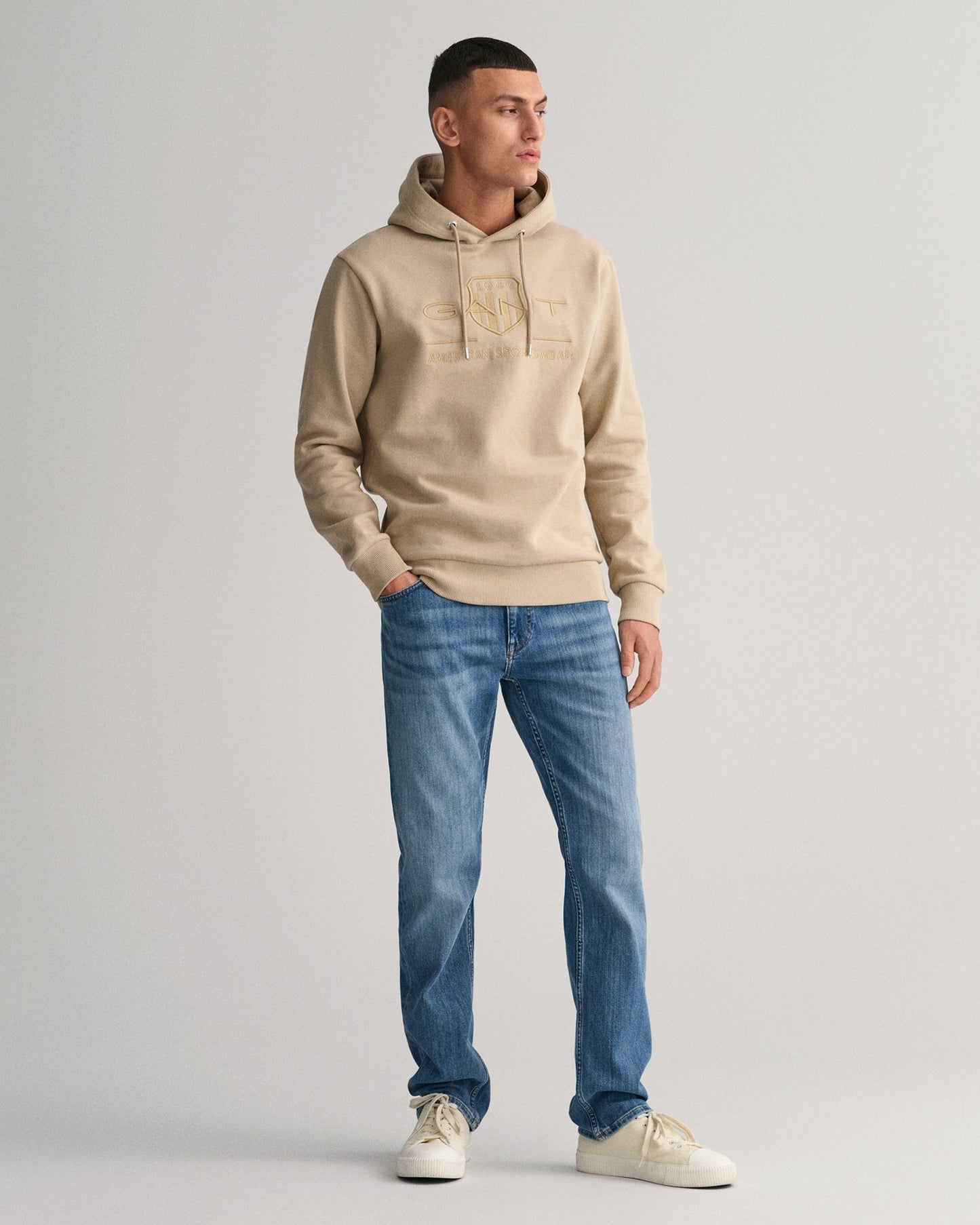 Sweat à capuche Tonal Shield pour homme - BEIGE BÉTON 