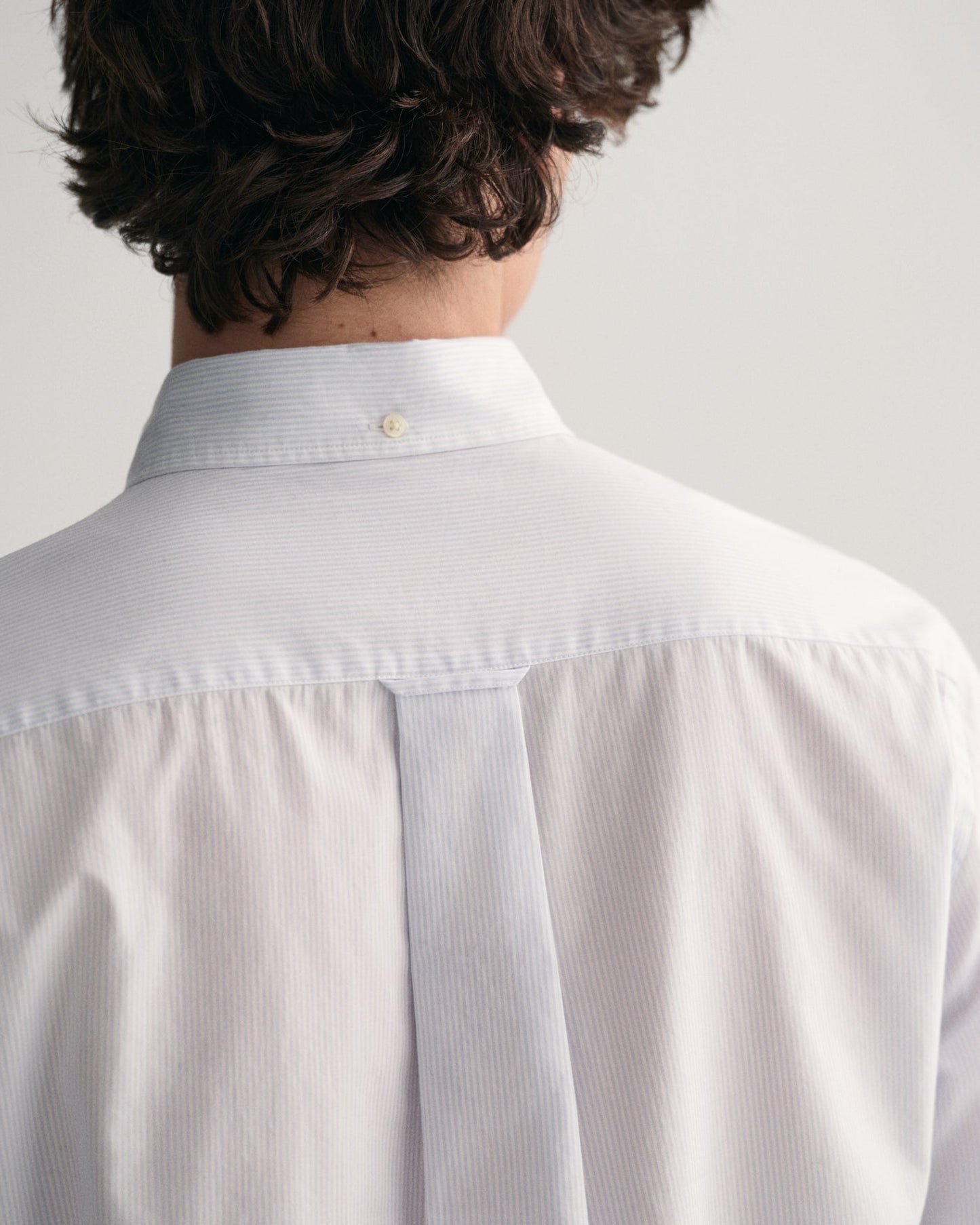 Herren-Popelinehemd mit Banker-Streifen in normaler Passform – HELLBLAU 