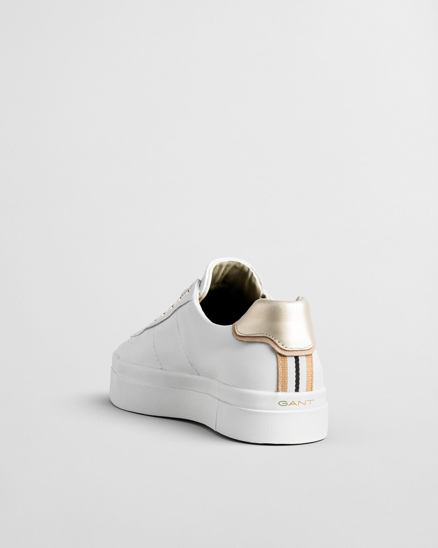 Avona Leather Sneakers