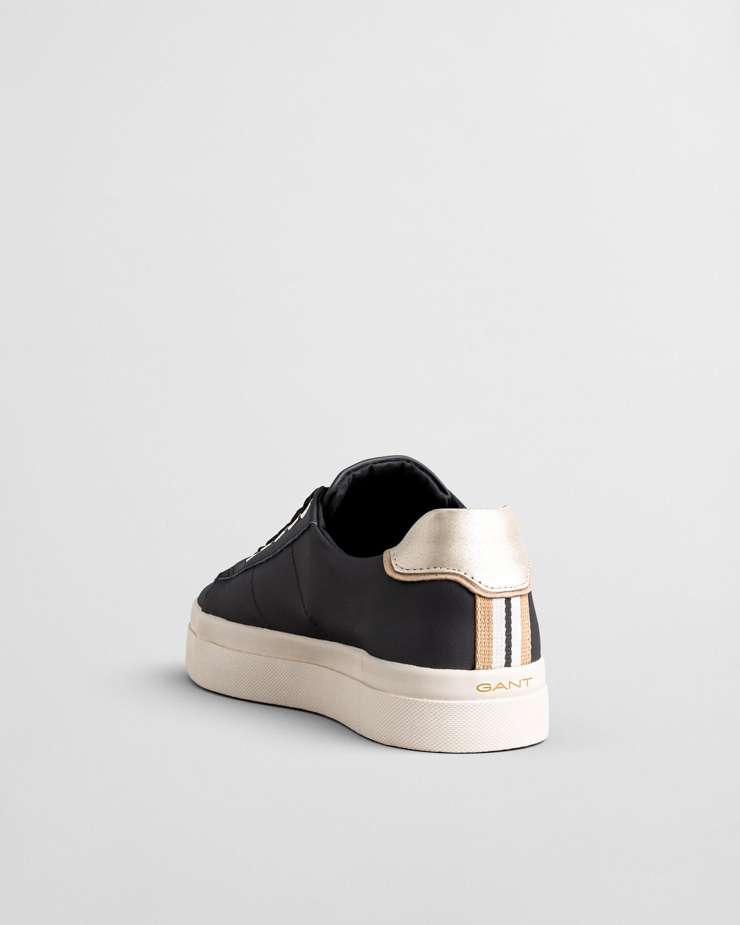 Avona Leather Sneakers